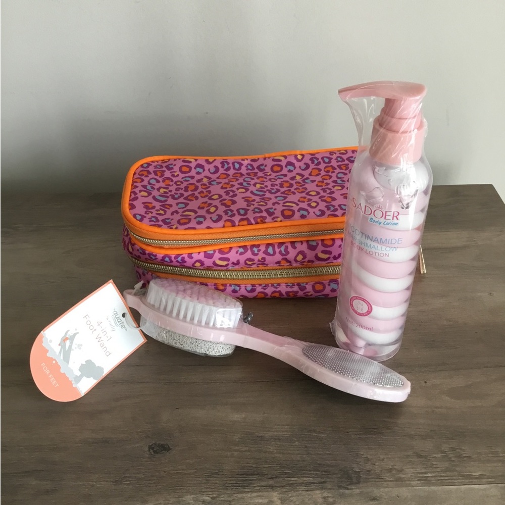 Multi-Compartment Cosmetic Case with Double Zipper Closures in Leopard Print